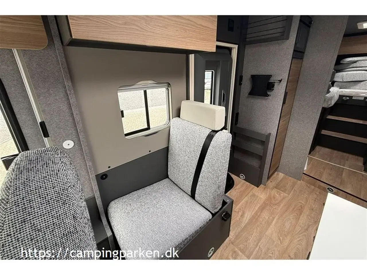 Billede 9 - 2025 - Dethleffs Trend I 7057 EBL   Superflot, nyudviklet Trend, 180 hk, automatgear, face-to-face siddegruppe, enkeltsenge