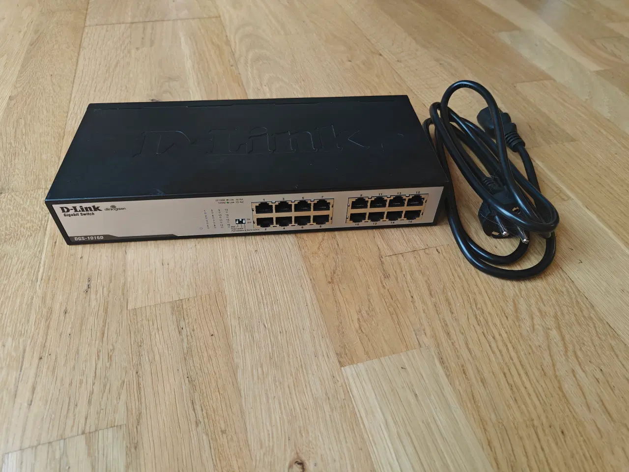 Billede 1 - D-Link DGS-1016D 16-Port Gigabit Unmanaged Switch