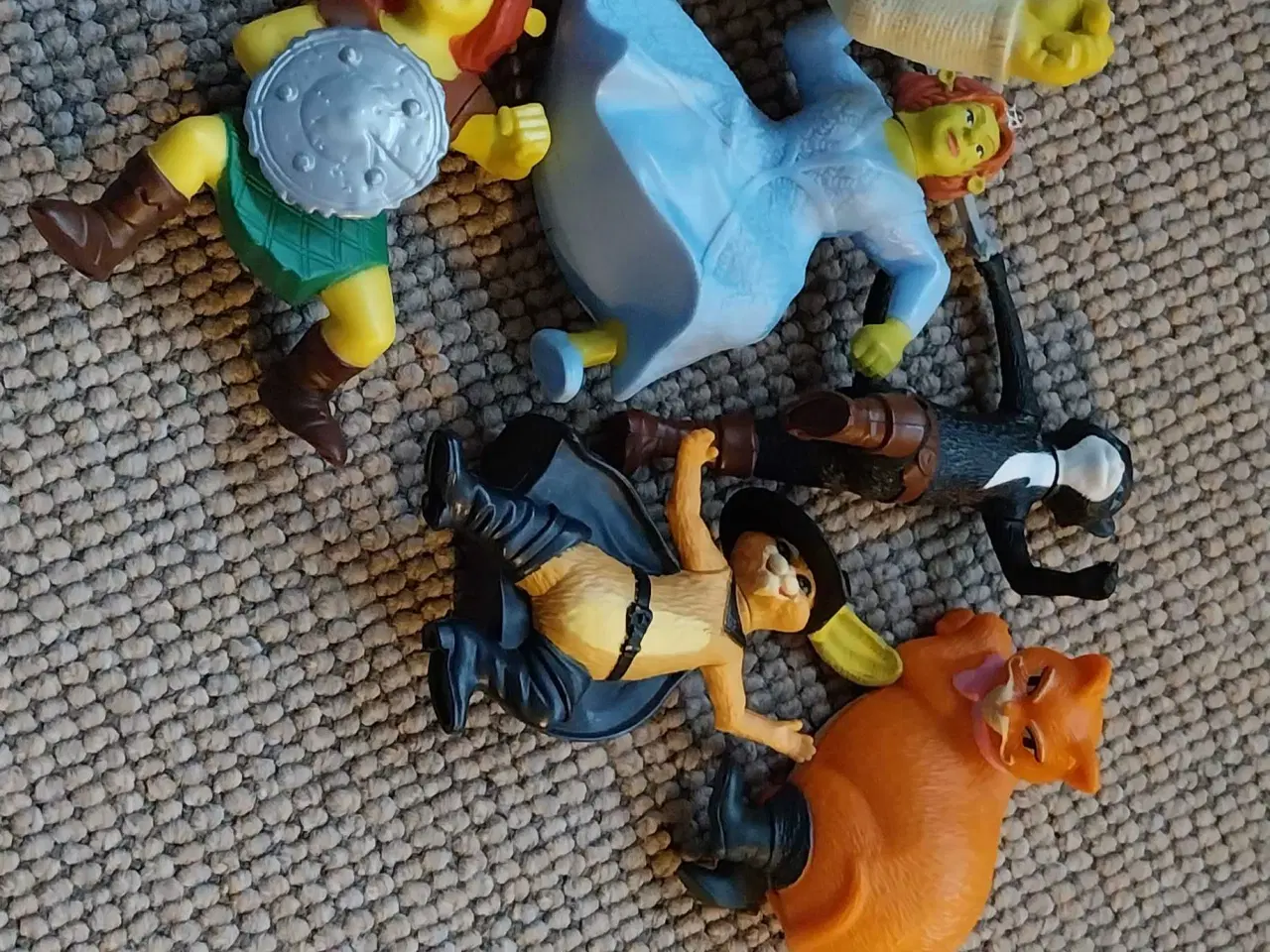 Billede 14 - Godt blandet legetøj 