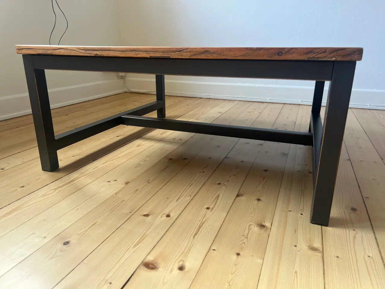 Billede 2 - Sofabord i massivt træ