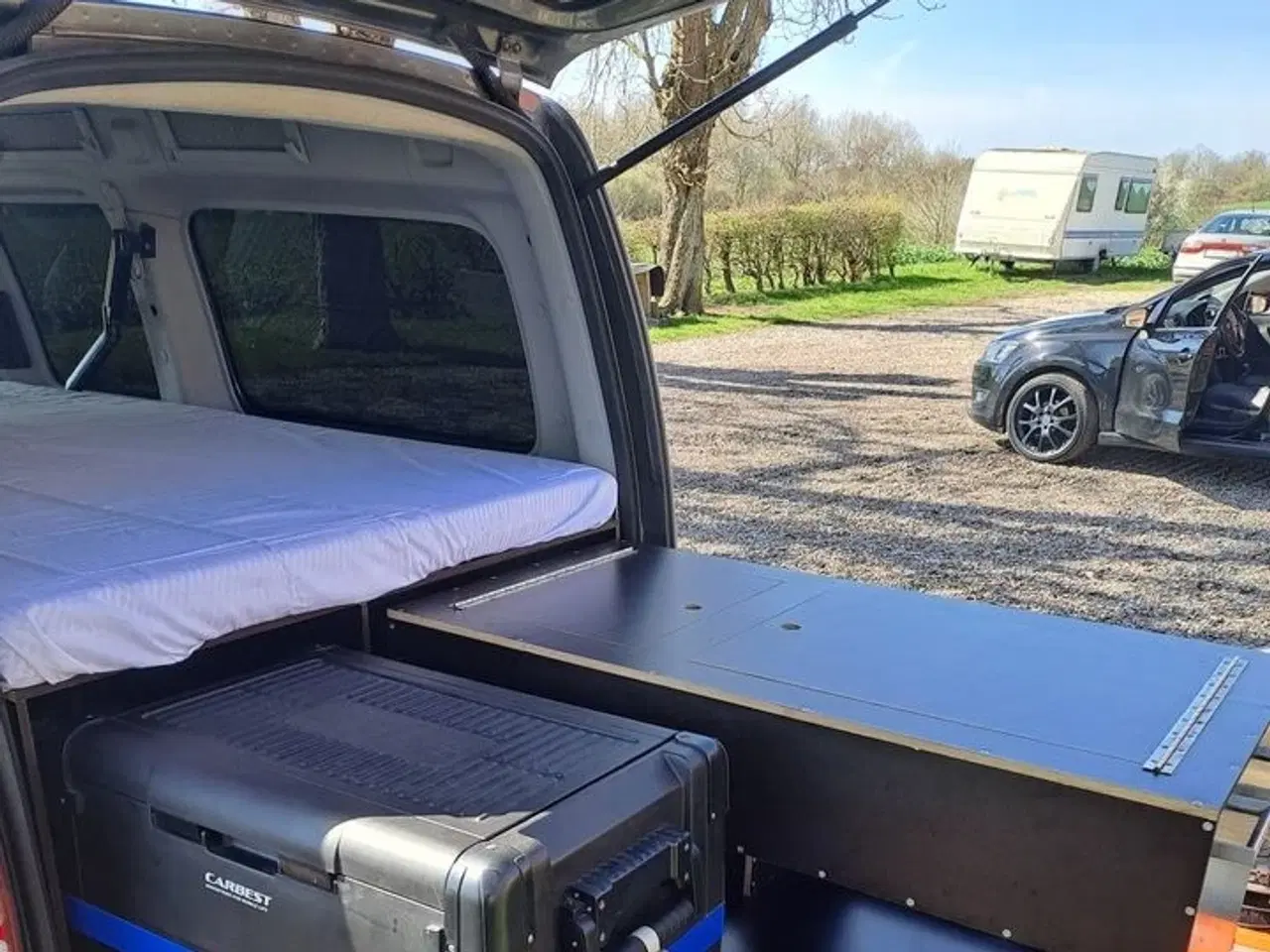 Billede 4 - Masser af blandet udstyr fra vanlife.(caddy Maxi)