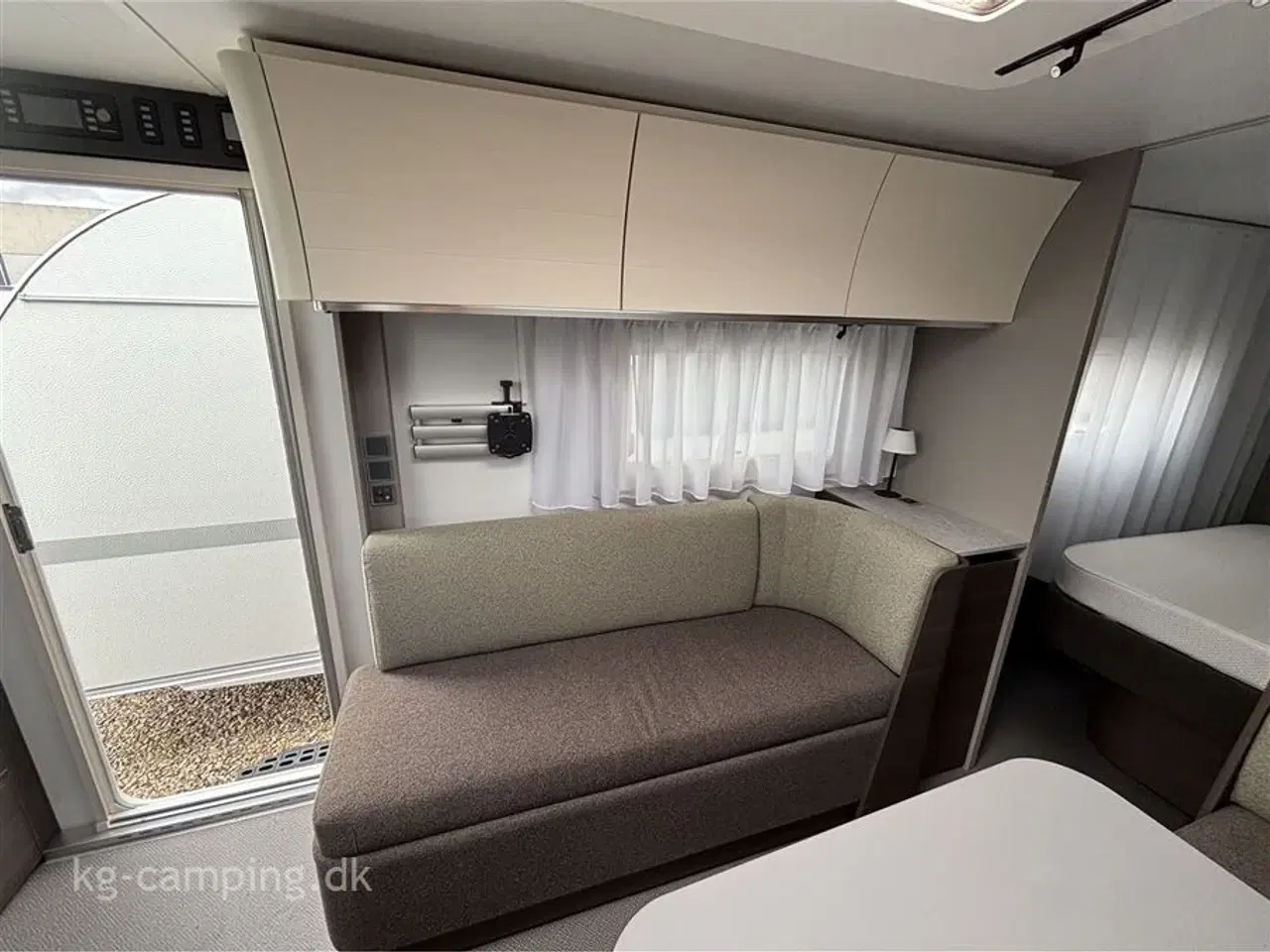 Billede 8 - 2022 - Adria Alpina 663 HT   Luksus, komfort og vinterklar design – perfekt til helårscamping