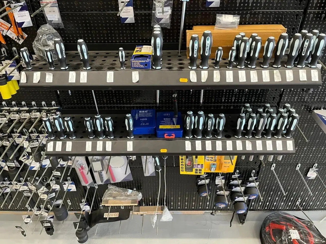 Billede 3 - Skruetrækkere og værktøj