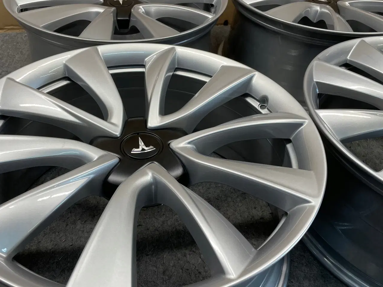 Billede 7 - ALUFÆLGE TESLA MODEL 3 PERFORMANCE 20"