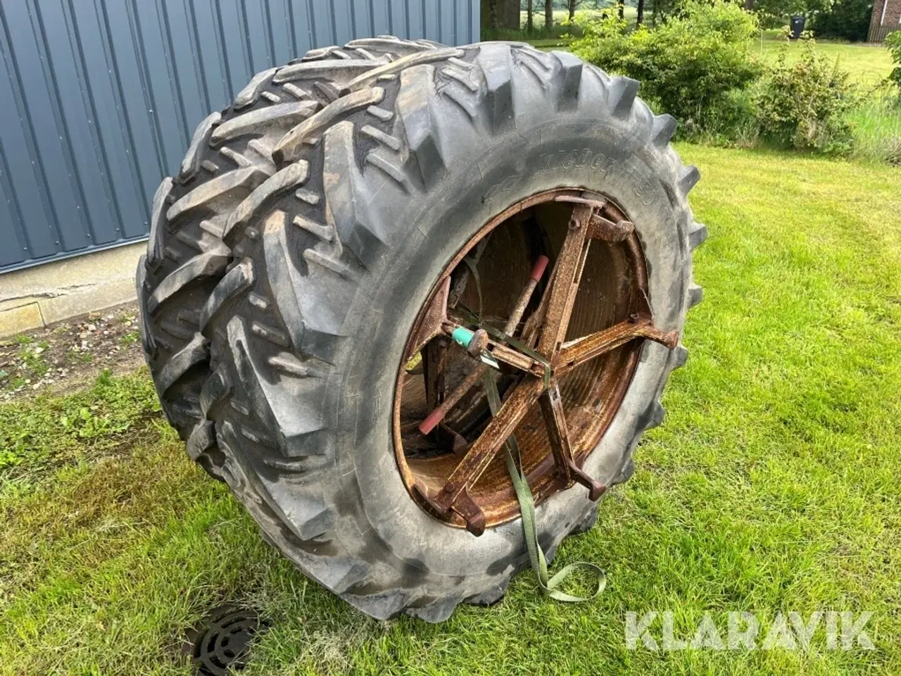 Billede 1 - Tvillingehjul 16.9 R34