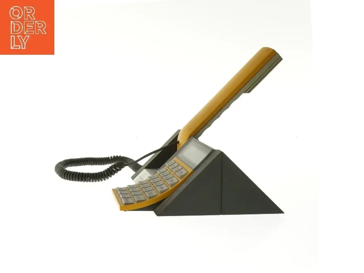 Billede 2 - Fastnettelefon med tastatur fra Bang & Olufsen (str. 20x16,5x18,5 cm)