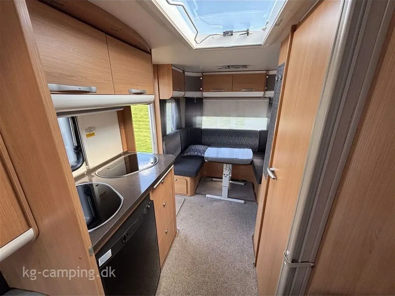 Billede 8 - 2011 - Adria Adora 472 LU XL   Lille let og velholdt enkeltsengsvogn. Kan nedvejes til 1300 KG