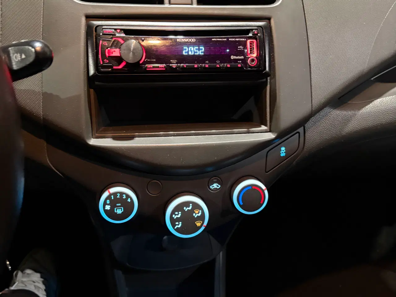 Billede 8 - Farfar bil km 100 kører perfekt skal væk