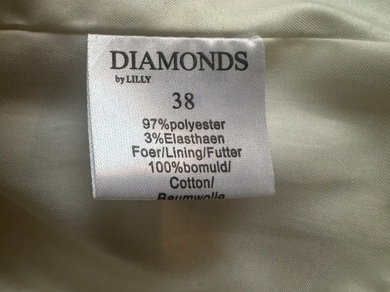 Billede 7 - Konfirmationskjole/kort brudekjole fra Lilly