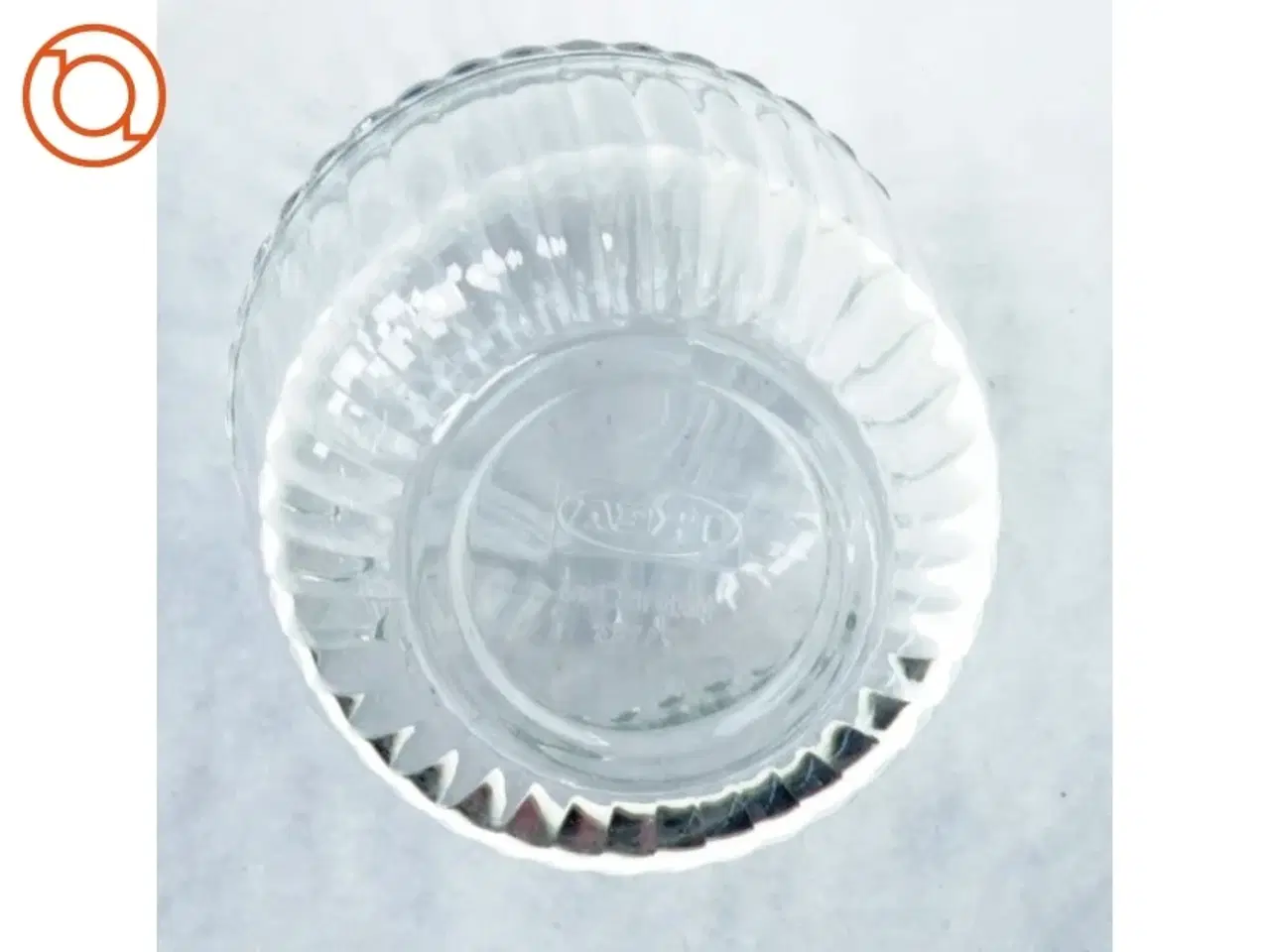 Billede 2 - Glas beholder med låg fra Ikea (str. 6 x 10 cm)