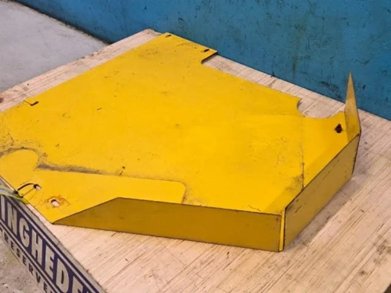 Billede 3 - New Holland TF44 Beskyttelseskærm 80448040