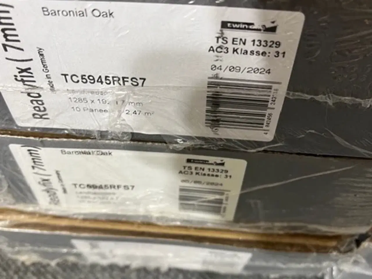 Billede 2 - Klikgulv 39m2 med underlag