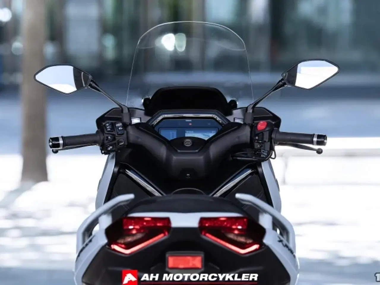 Billede 28 - Yamaha X-Max 300 Tech Max + Crystal Graphite