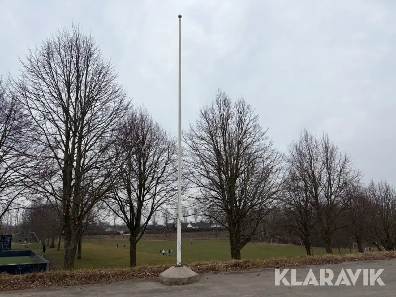 Billede 11 - Flagstænger med beton blok fod 2 styk