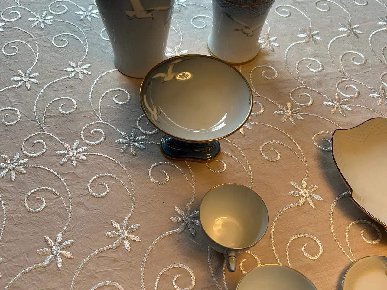 Billede 4 - Bing & Grøndahl Mågestel -kaffestel med guldkant