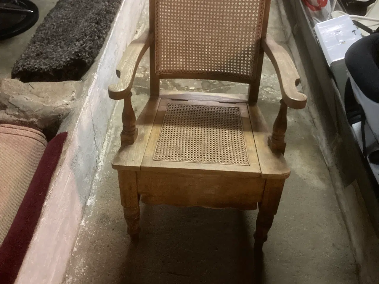 Billede 1 - Toiletstol antik