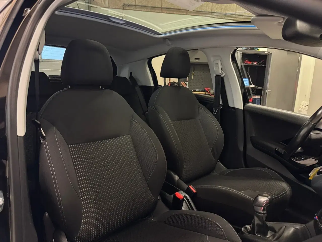 Billede 16 - Peugeot 208 1,6 BlueHDi 100 Allure Sky