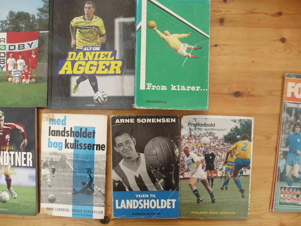 Billede 6 - Diverse Fodbold bøger