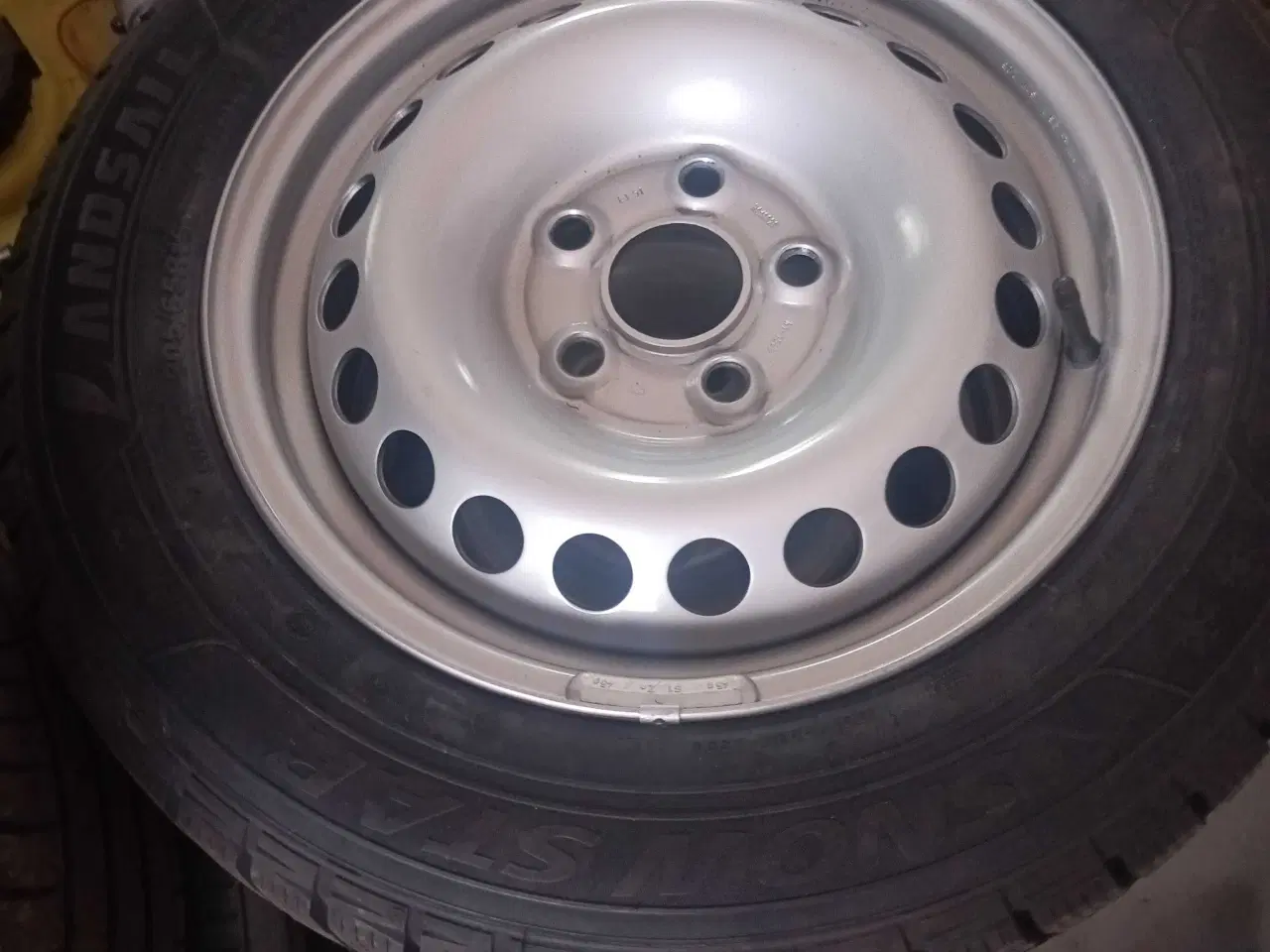 Billede 4 - Nye vinterdæk transporter T5-T6