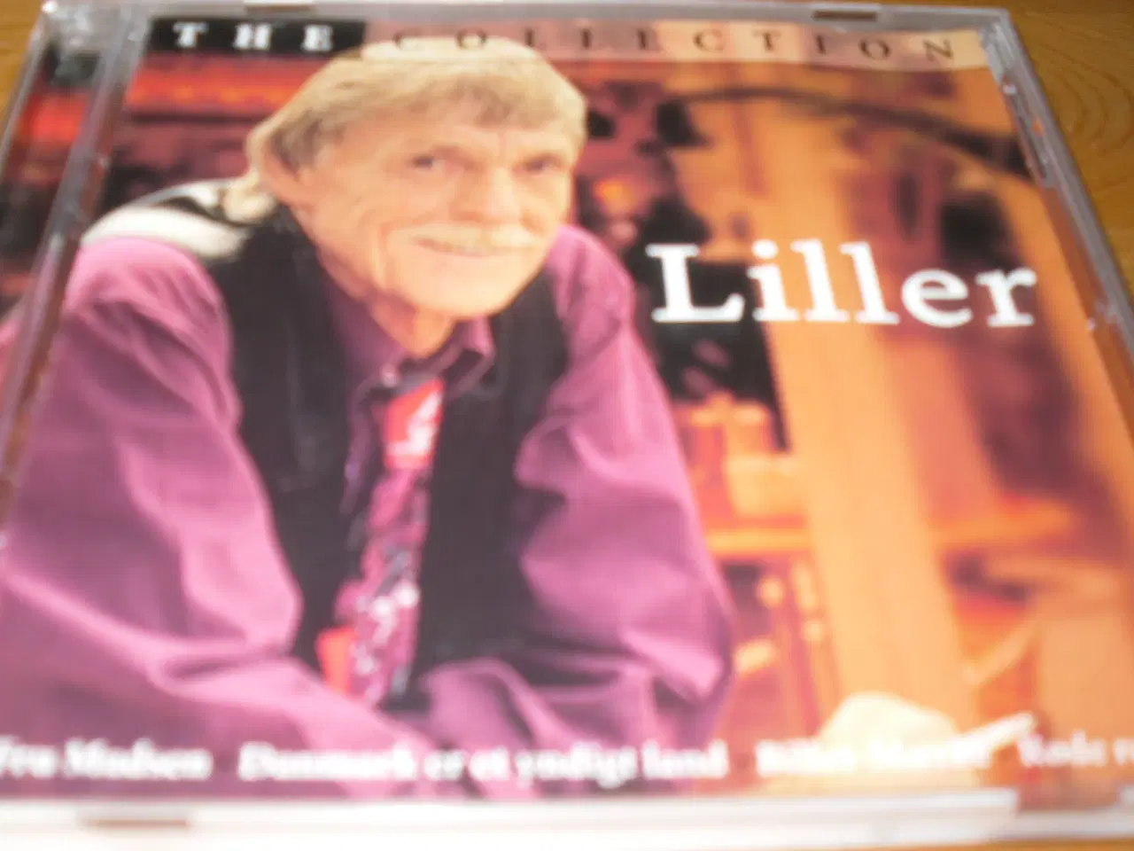 Billede 1 - UDGÅET; LILLER The Collection 1999.