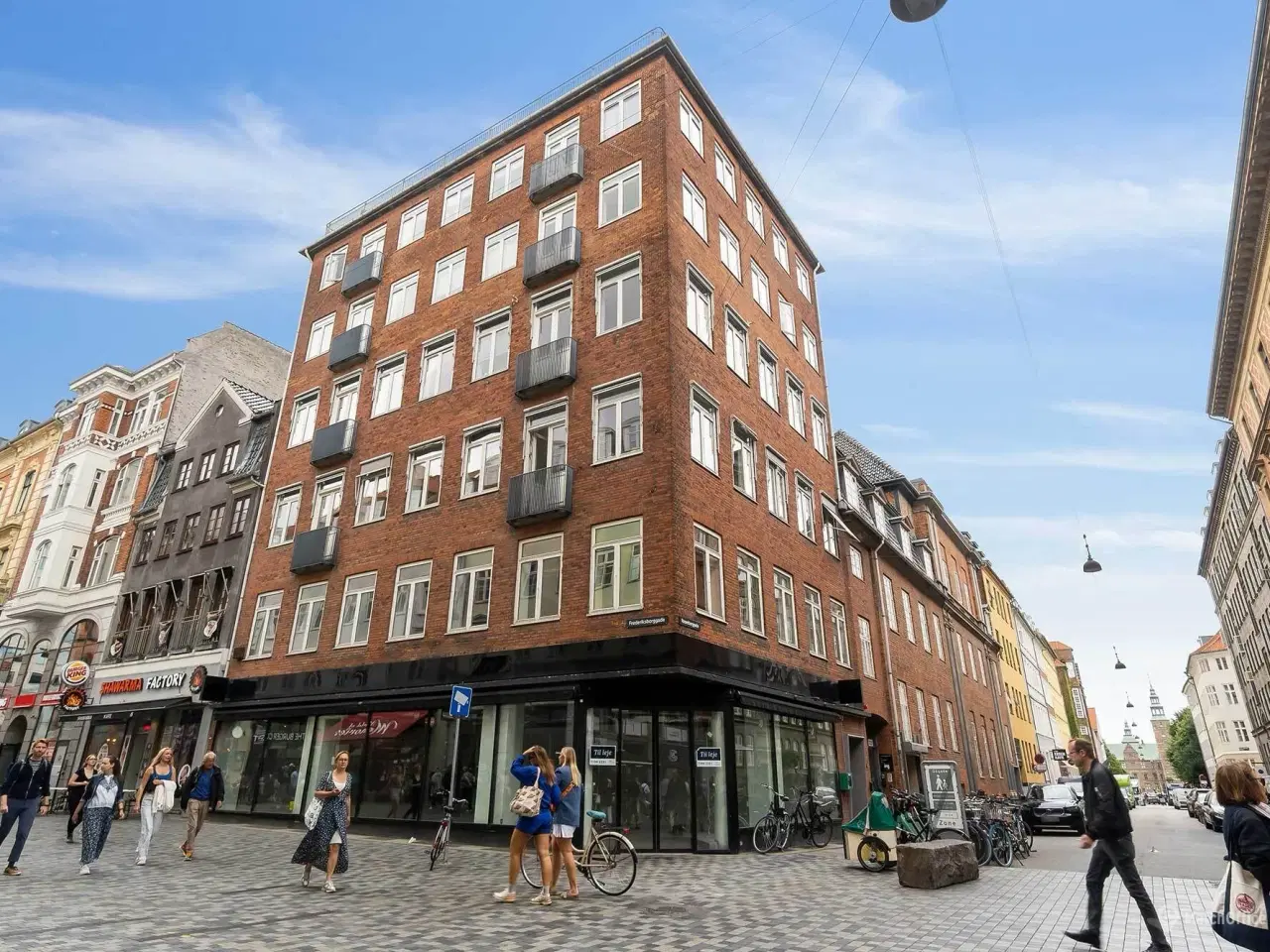 Billede 2 - Hjørnebutik med super beliggenhed. store facadevinduer og god eksponering mod Kultorvet.