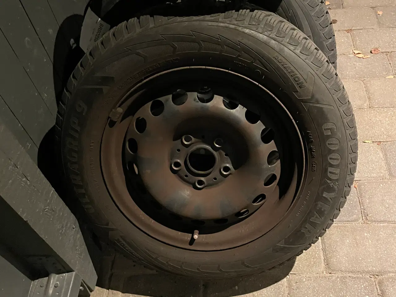 Billede 3 - Vinterdæk/stålfælge