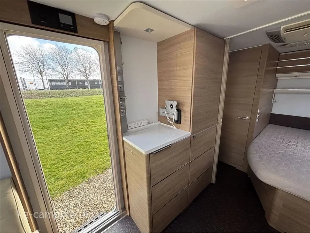 Billede 7 - 2016 - Adria Adora 522 UP ALDE   Centralvarme, Mover, Aircon og Isabella Sun Shine Plus.