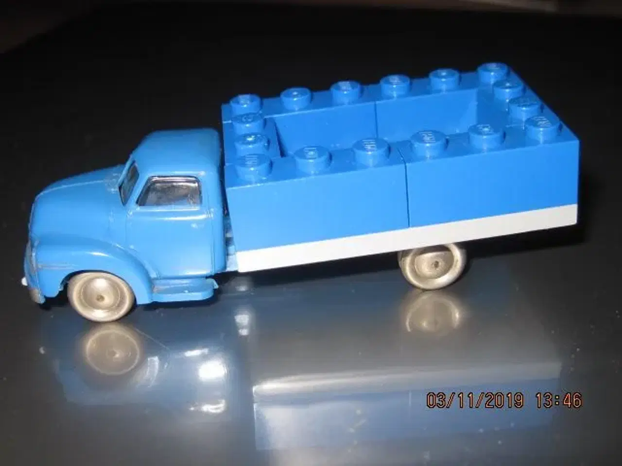 Billede 1 - LEGO lastbil "modificeret" med nyt lad