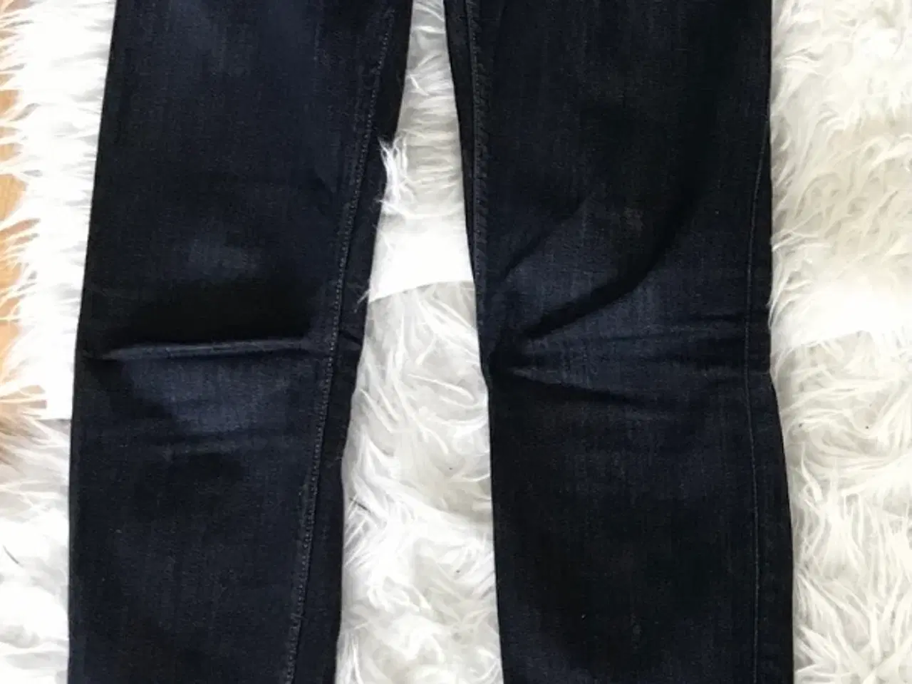 Billede 2 - Lee jeans i mørkeblå 