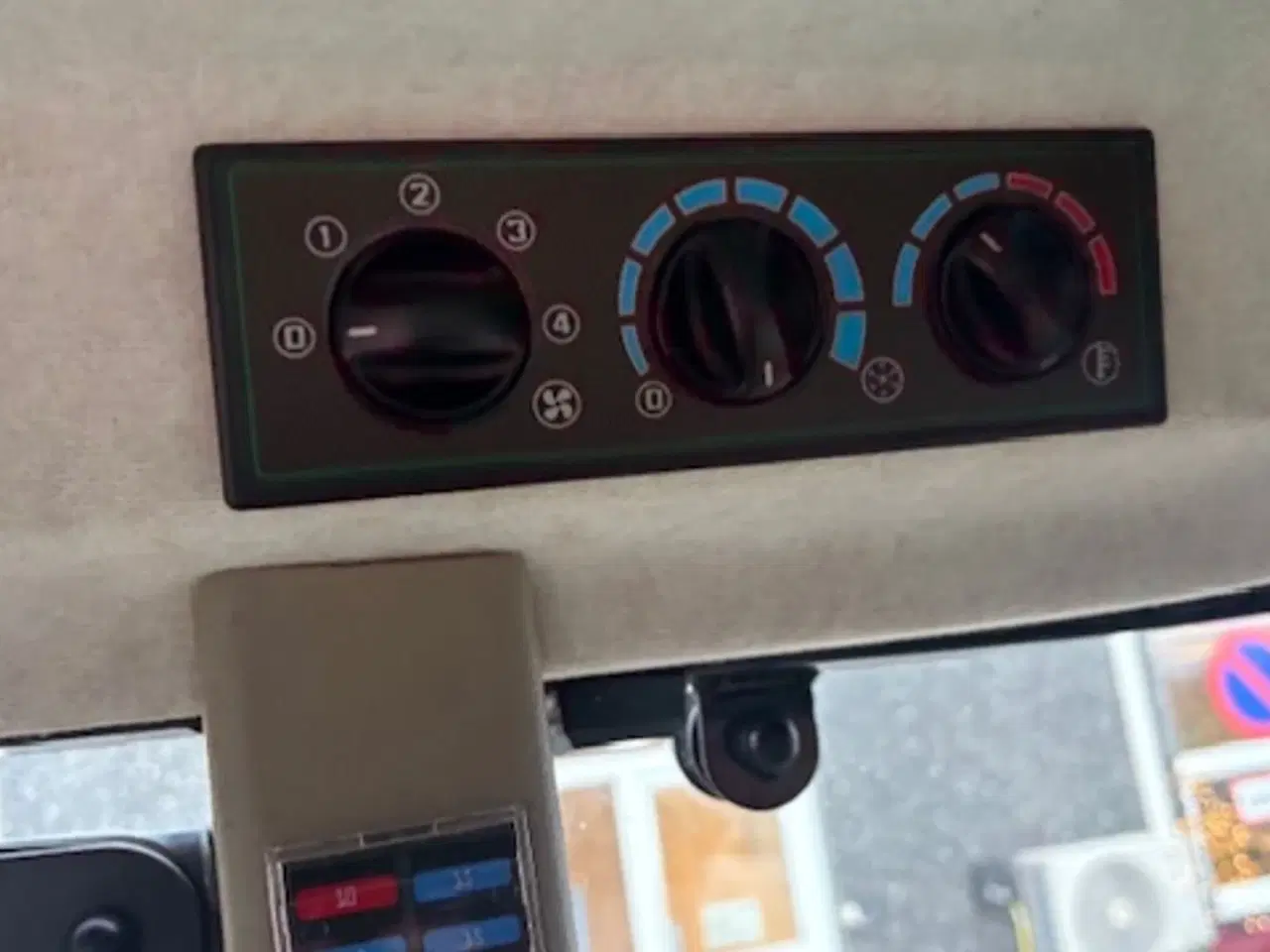 Billede 20 - John Deere 5105GF FRONTLIFT. HJUL MED GRÆSDÆK MEDFØLGER