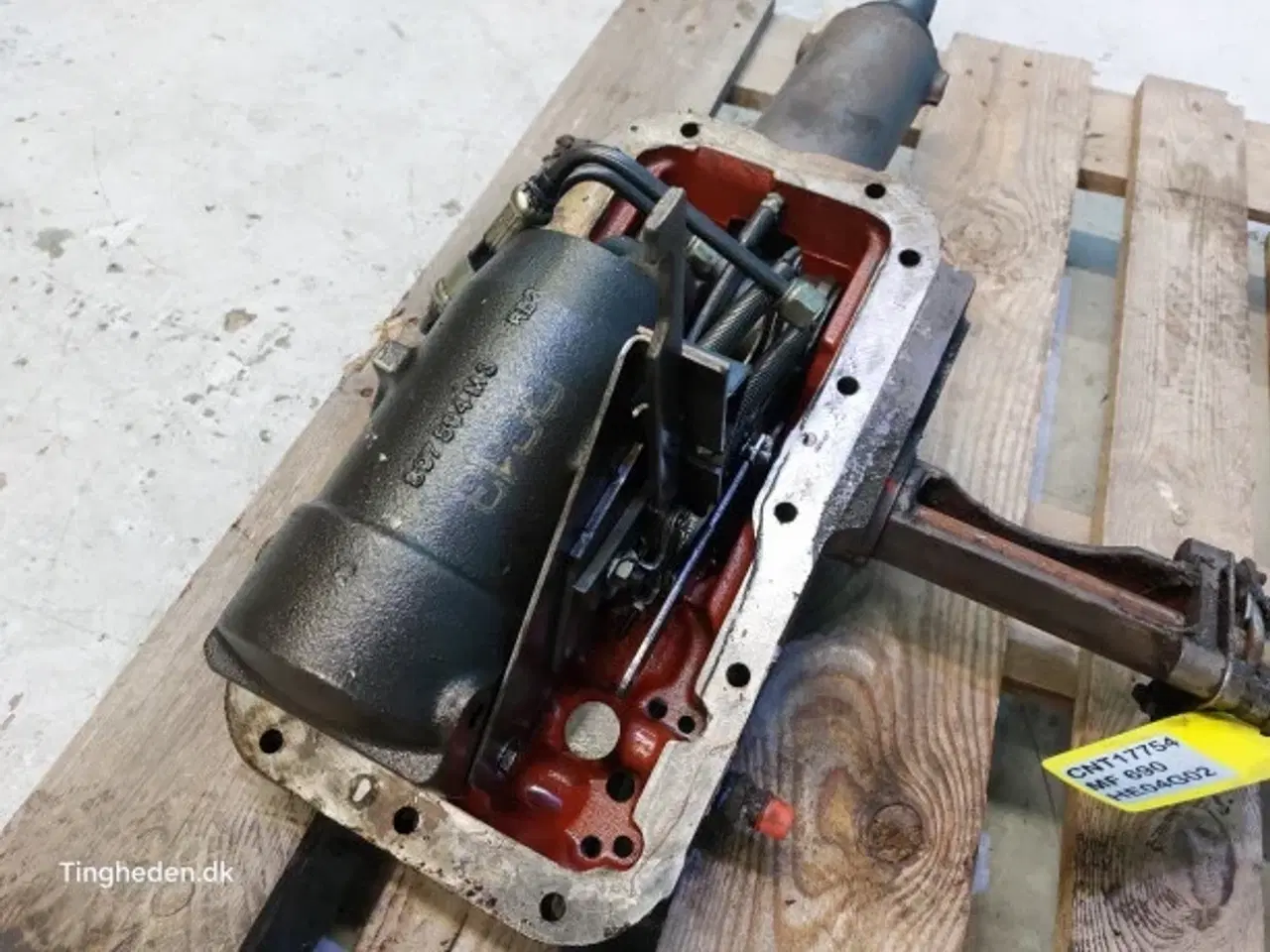 Billede 3 - Massey Ferguson 690 Liftdæksel 1870955M2