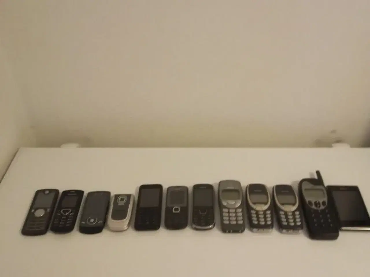 Billede 1 - Gamle mobil tlf. Nokia, Bosch, Samsung & Sony