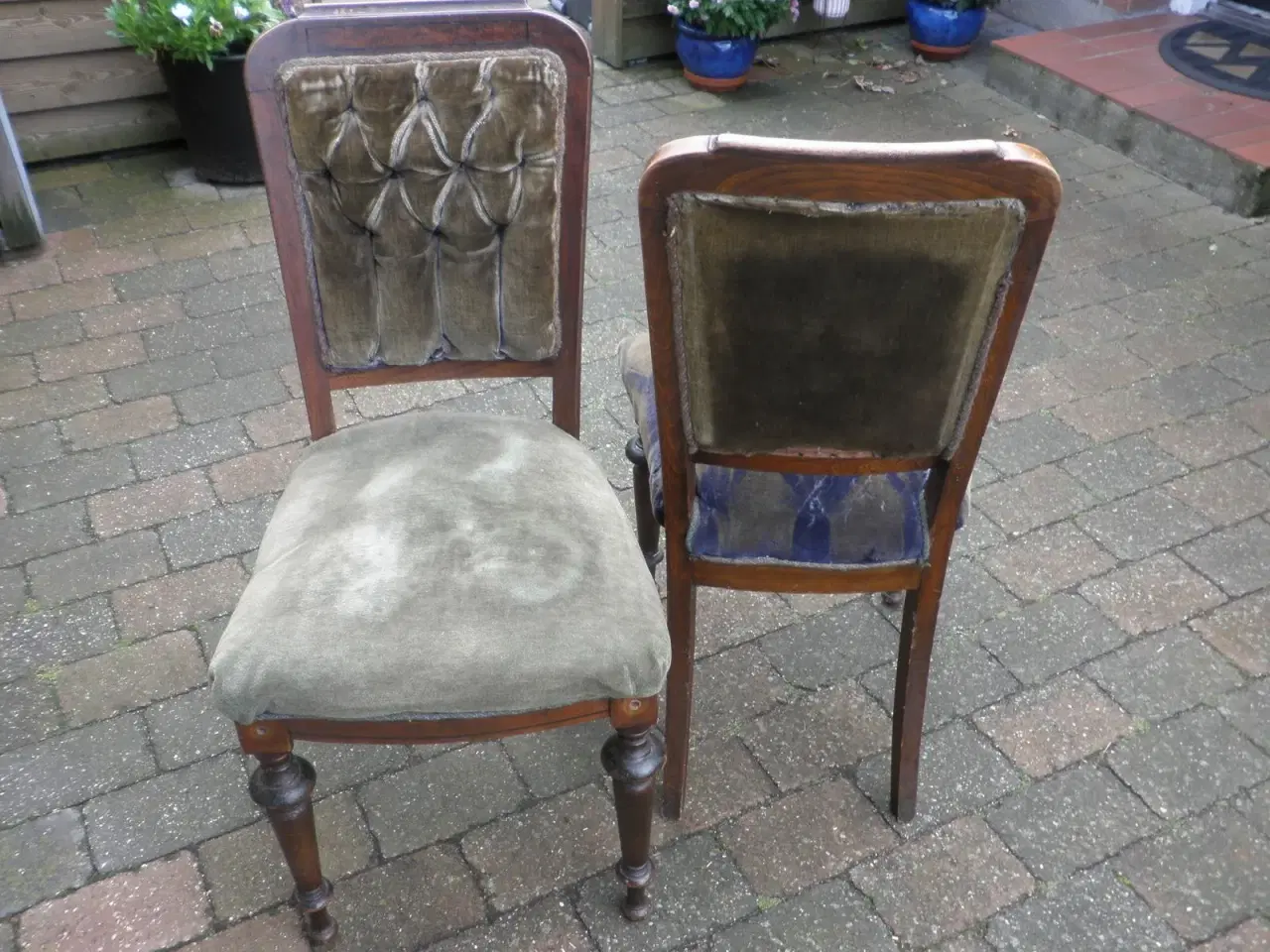 Billede 2 - To retro stole med fjedre til ompolstring