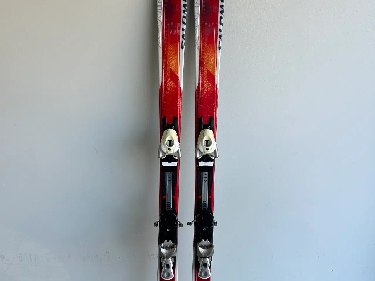 Billede 1 - Salomon ski inkl stave