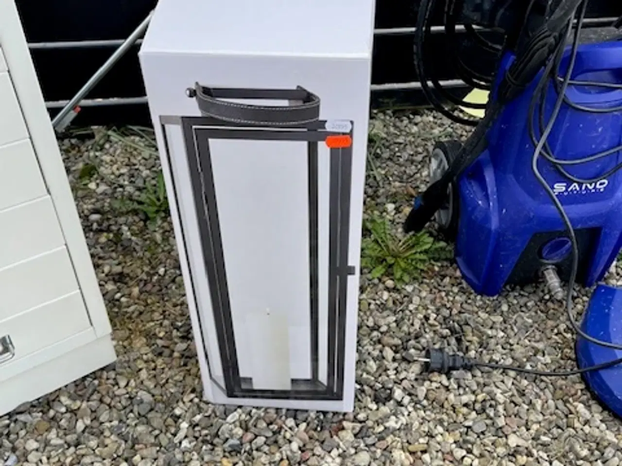 Billede 2 - Haveredskaber, lanterne, havebord, zinkspande m.m.