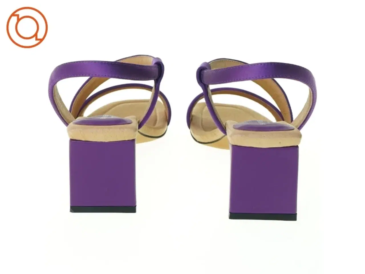 Billede 7 - Violet Sylvi Satin Sandal fra Shoe The Bear (str. 39)