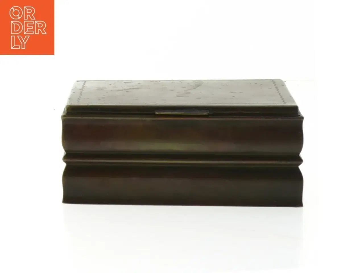 Billede 1 - Metalæske i bogform (str. 12x10 cm)