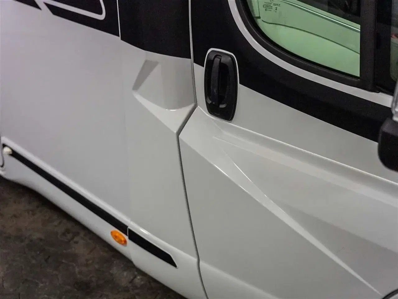 Billede 33 - 2026 - Benimar Mileo 263 Skandinavisk design og komfort året rundt