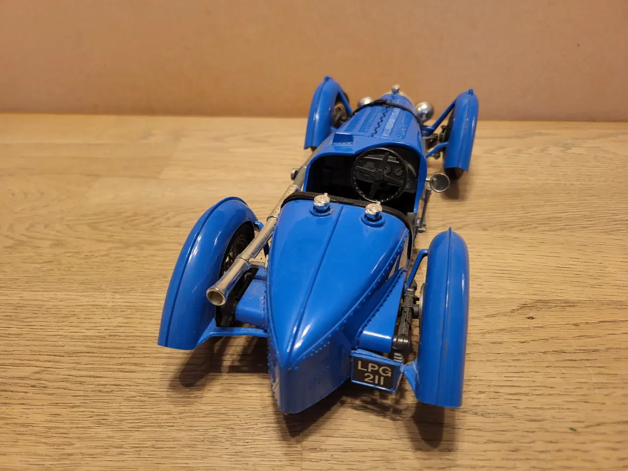 Billede 2 - Modelbil Bugatti 59 - 1934 - 1:18 - 50 kr.