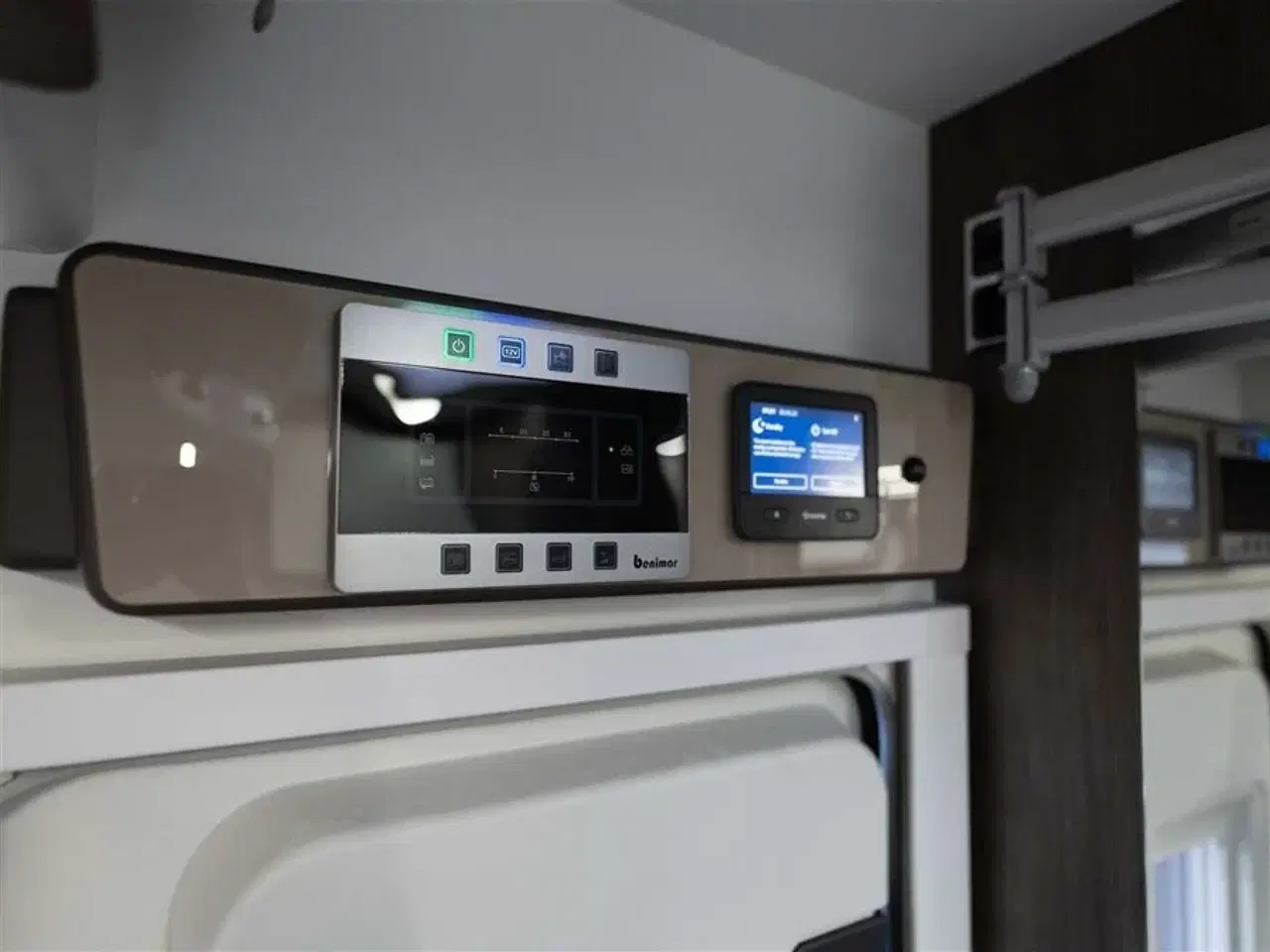 Billede 28 - 2026 - Benimar Tessoro T463