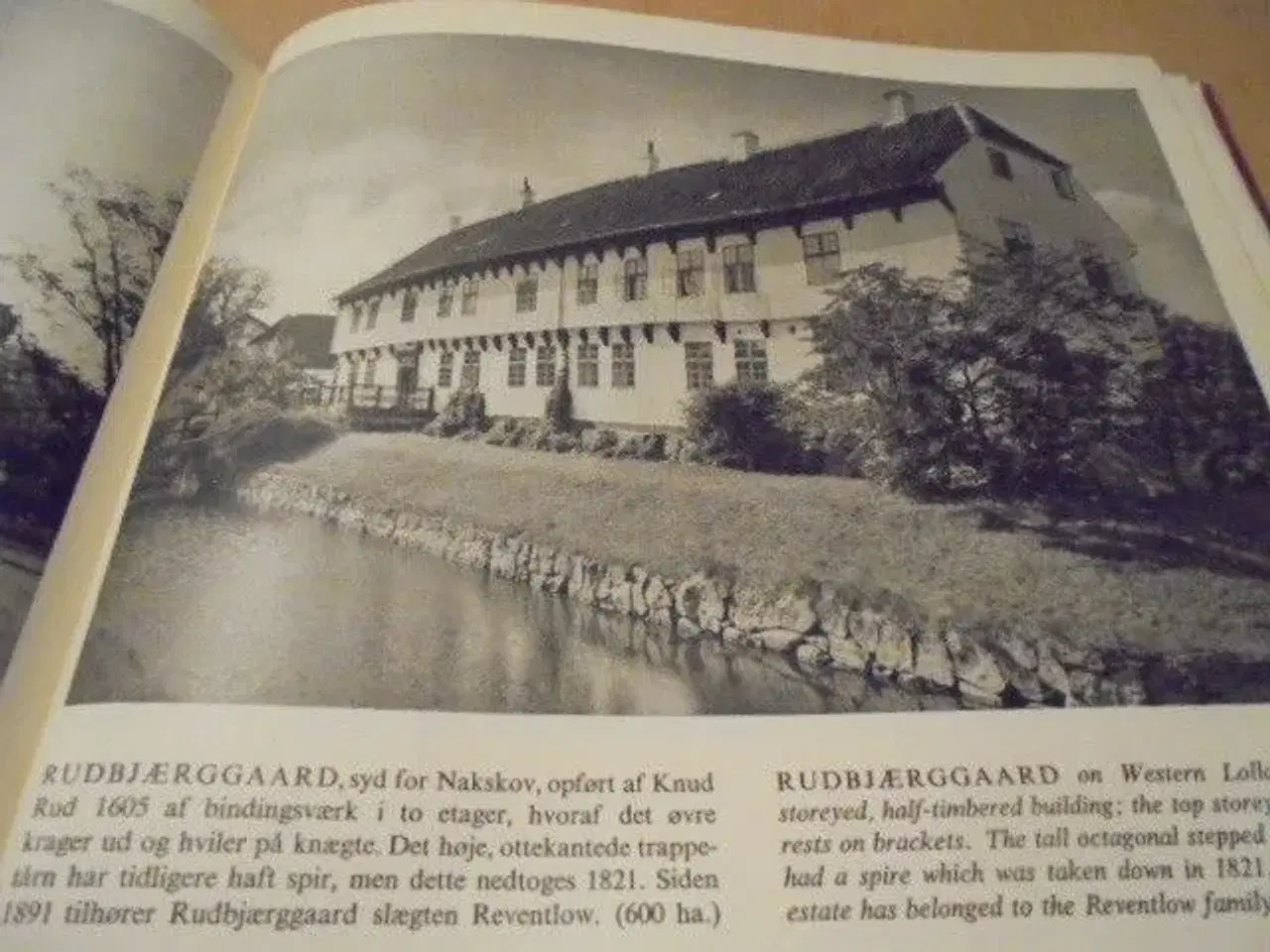 Billede 4 - Borg og slot: fin dansk udgivelse fra 1954 