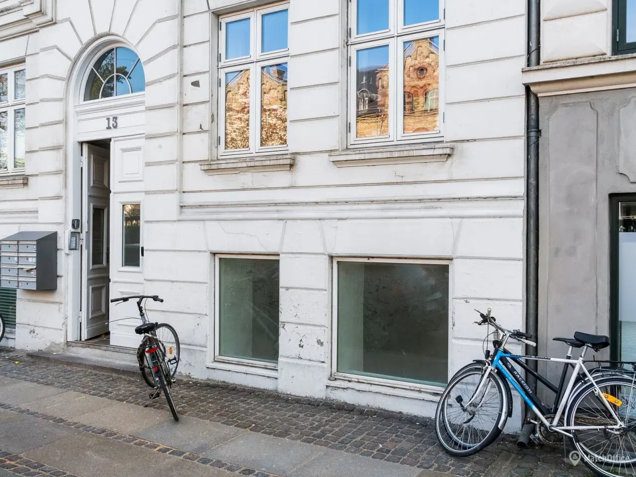 Billede 8 - Dejligt mindre iværksætter kontor.