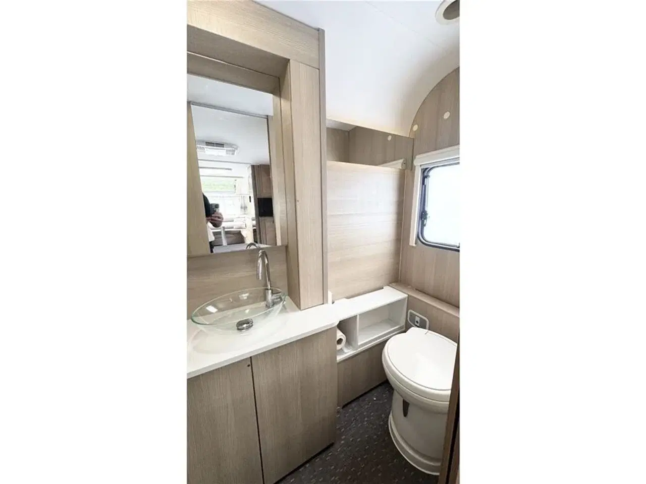 Billede 10 - 2017 - Adria Adora 613 UT   Queensbed-Gulvtemp.-Endebad-Mover-Telt