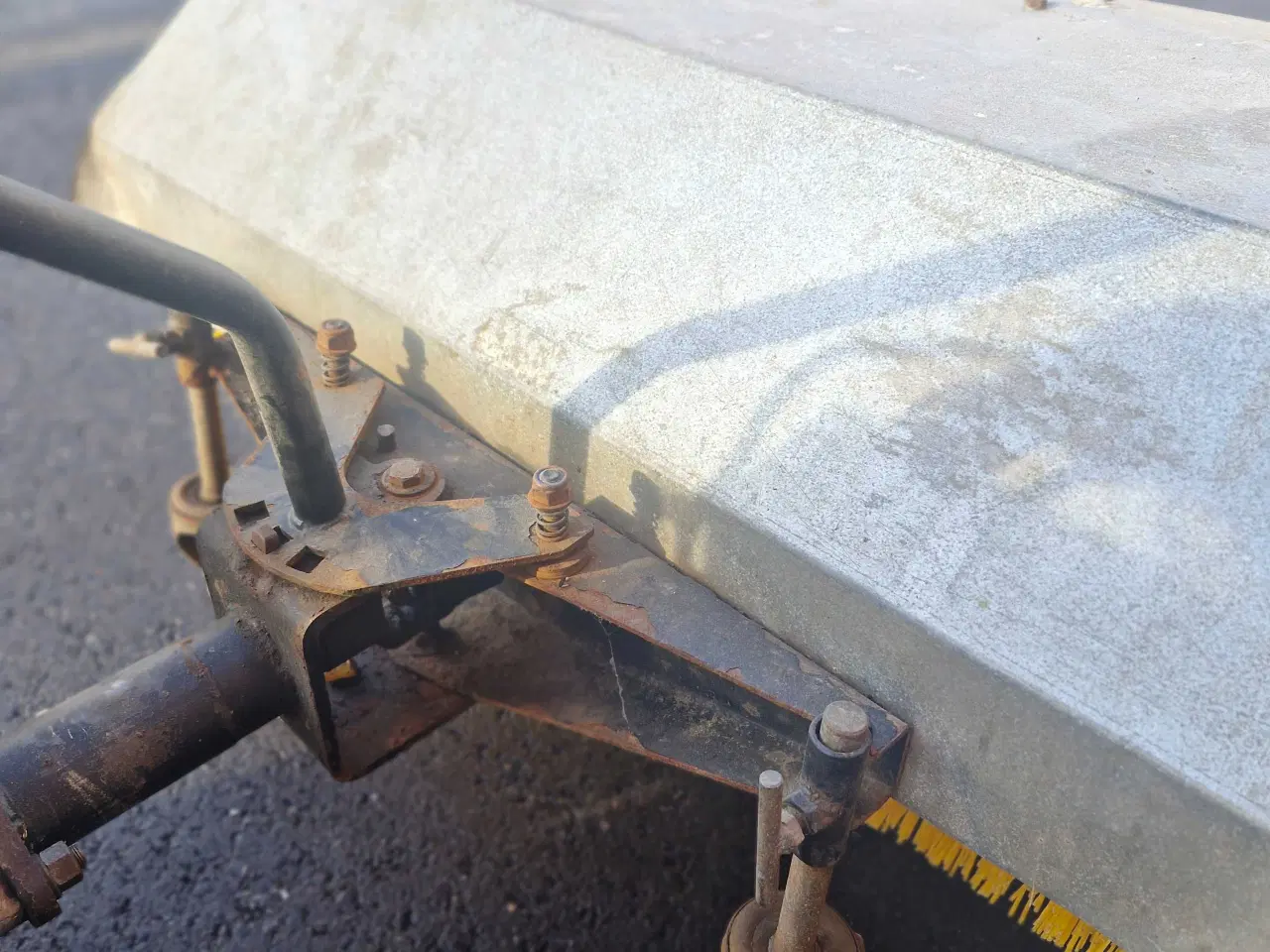 Billede 5 - Grillo G107d 2-Hjulet Traktor med kost