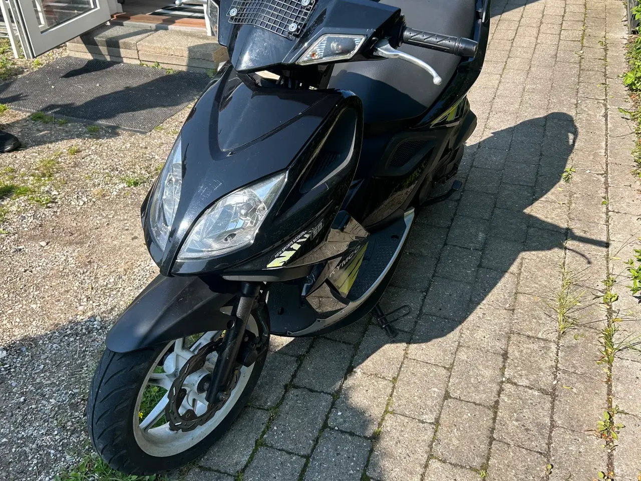 Billede 1 - Kymco super 8