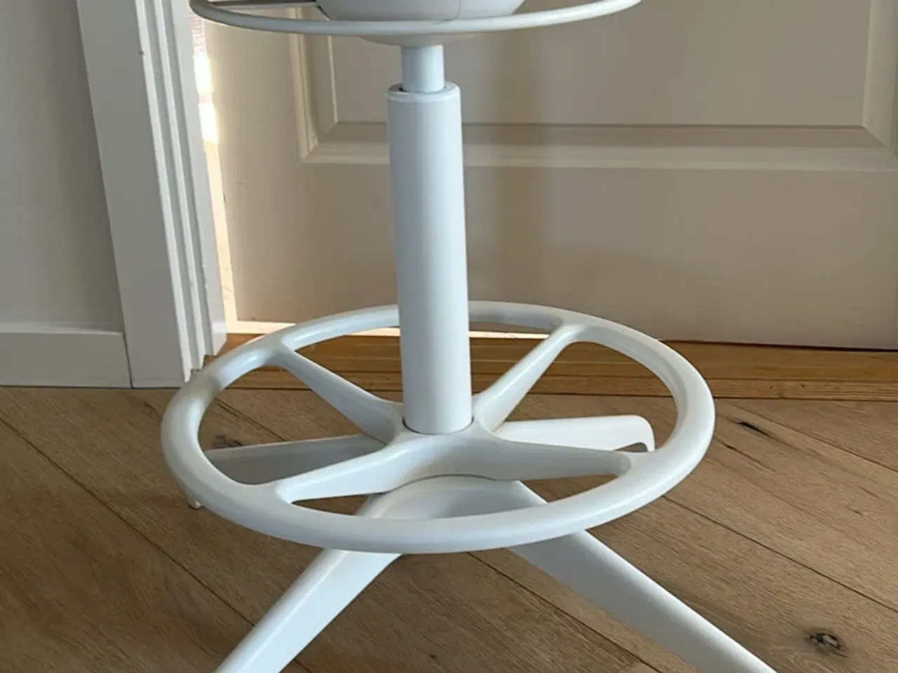 Billede 1 - Taburet til hjemmekontoret