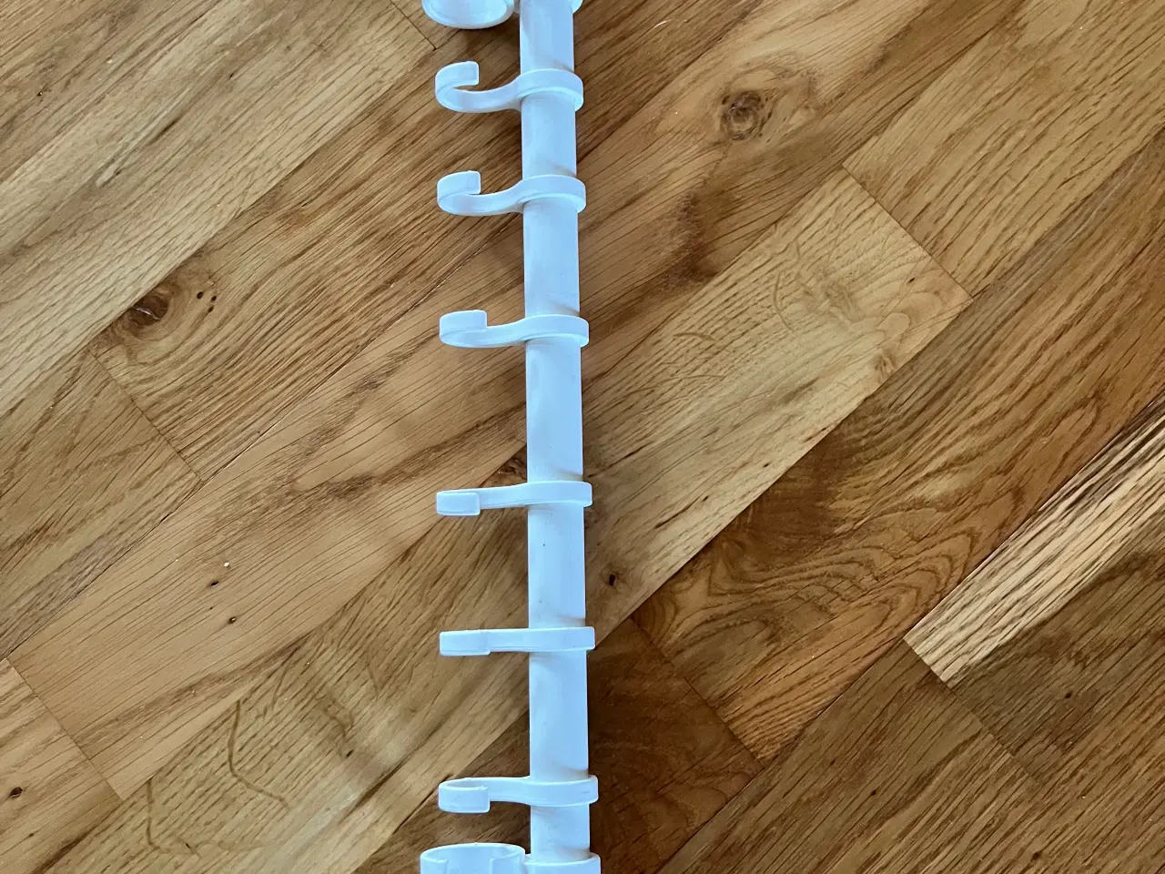 Billede 1 - Knagerække med 6 kroge