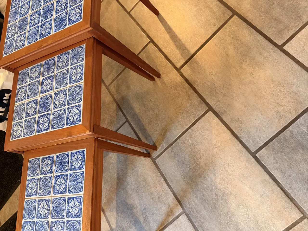 Billede 3 - Teak indkudsborde med kakler fra midt 60’erne