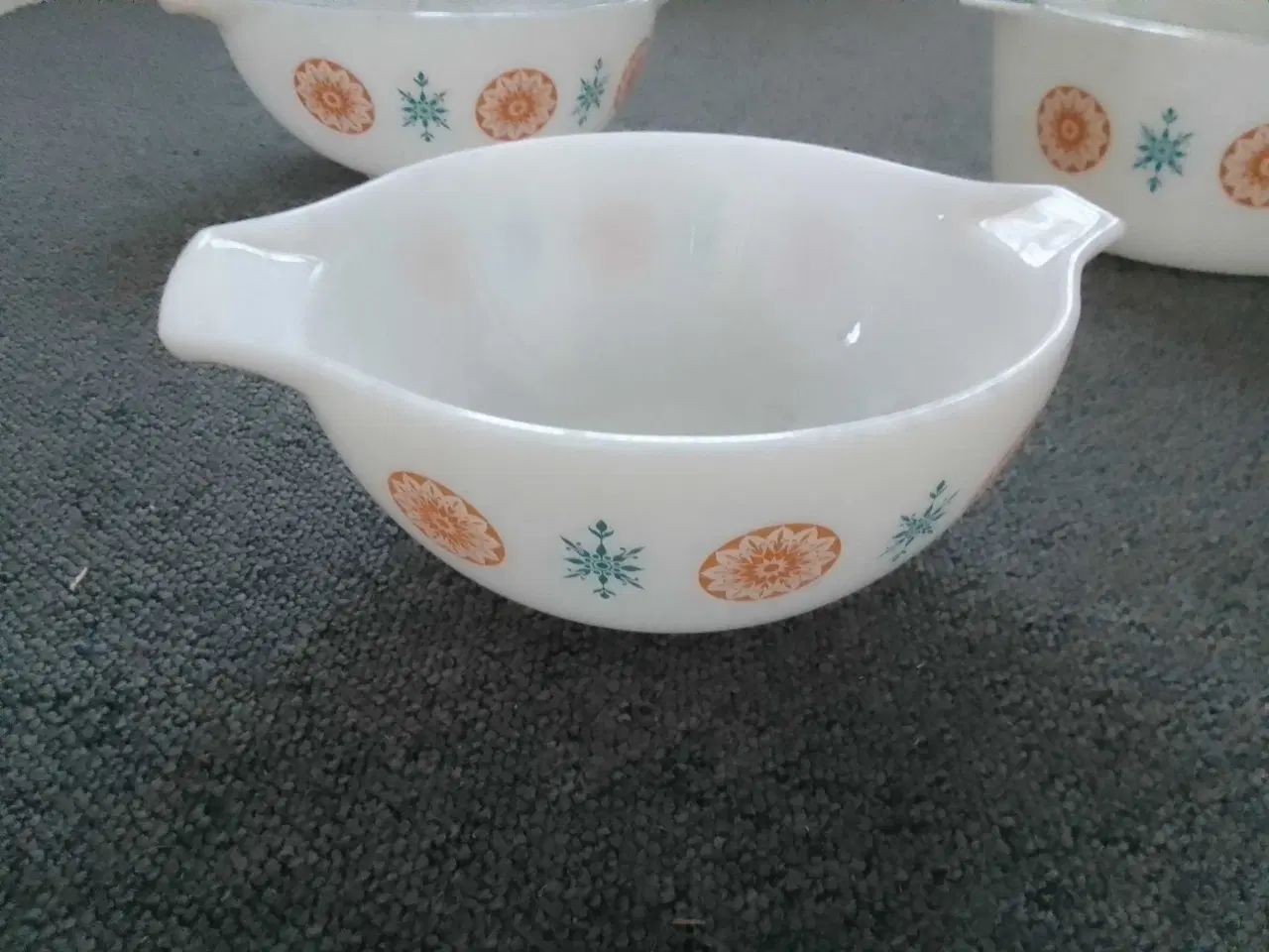 Billede 1 - Pyrex skål ovn og fryse fast 