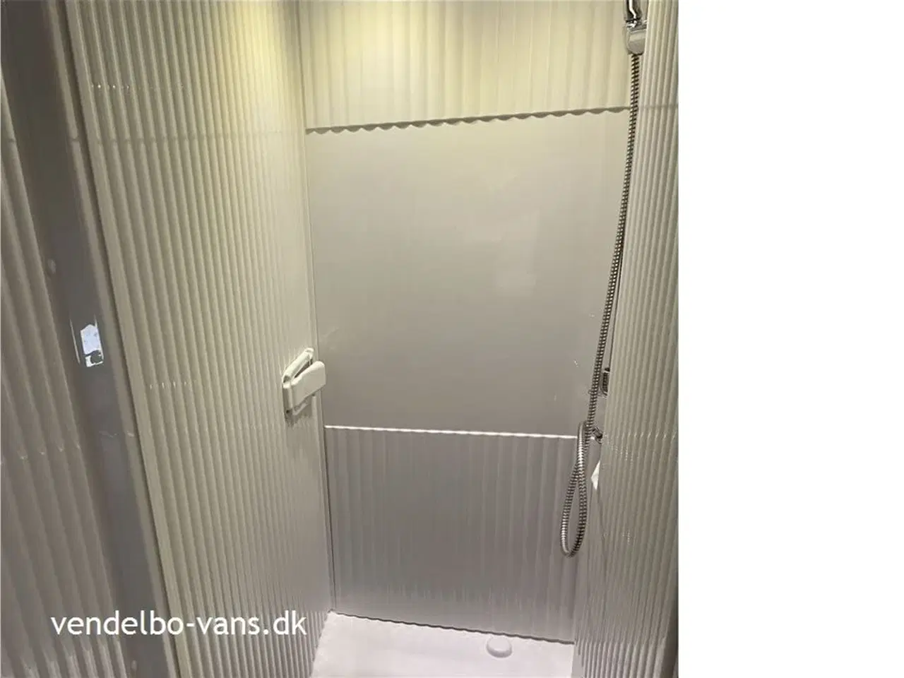 Billede 6 - 2019 - Carado V337 Enkeltsenge og høj garage